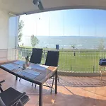 Summer Vibe