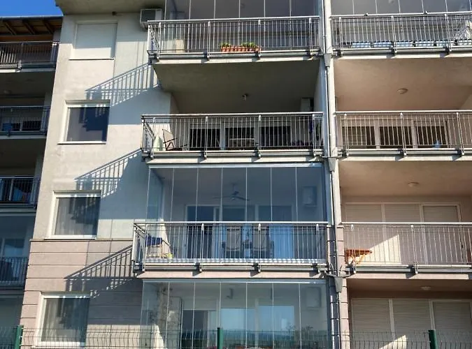 Summer Vibe Apartment